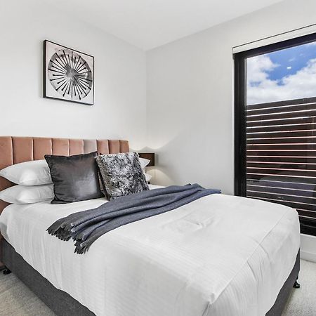 Boutique apartment in quiet, sought-after suburb Carnegie Extérieur photo
